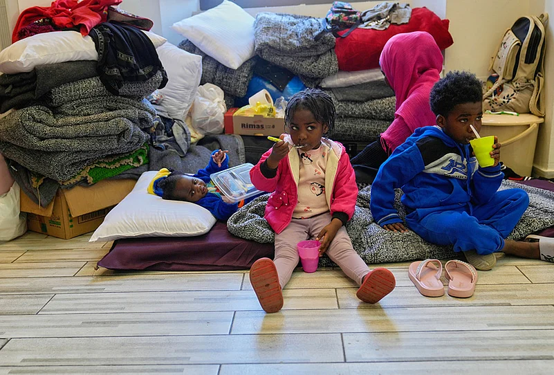 displaced civilians in Lebanon during war