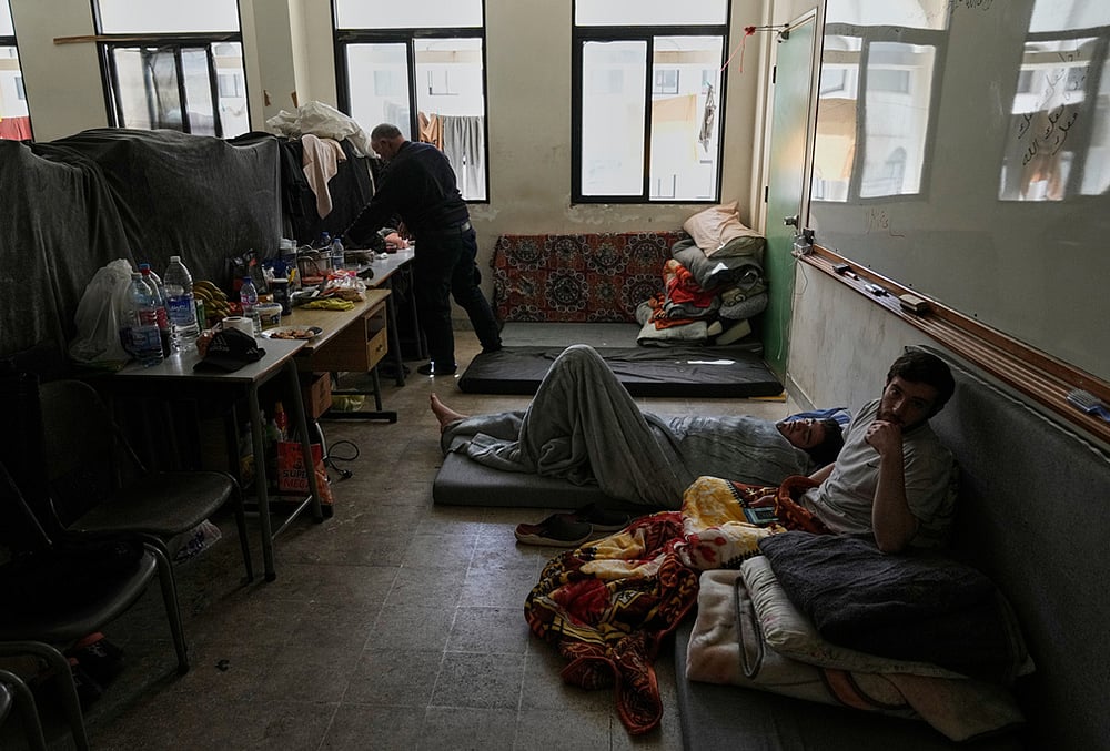 Families fleeing South Lebanon