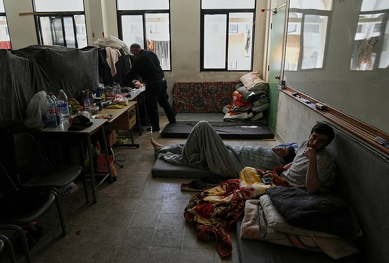 Families fleeing South Lebanon