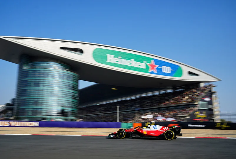 F1 Chinese Grand Prix Sprint Race Qualifying photos-Lewis Hamilton