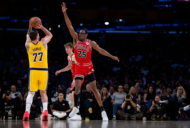 LA Lakers Vs Chicago Bulls NBA basketball-Luka Doncic