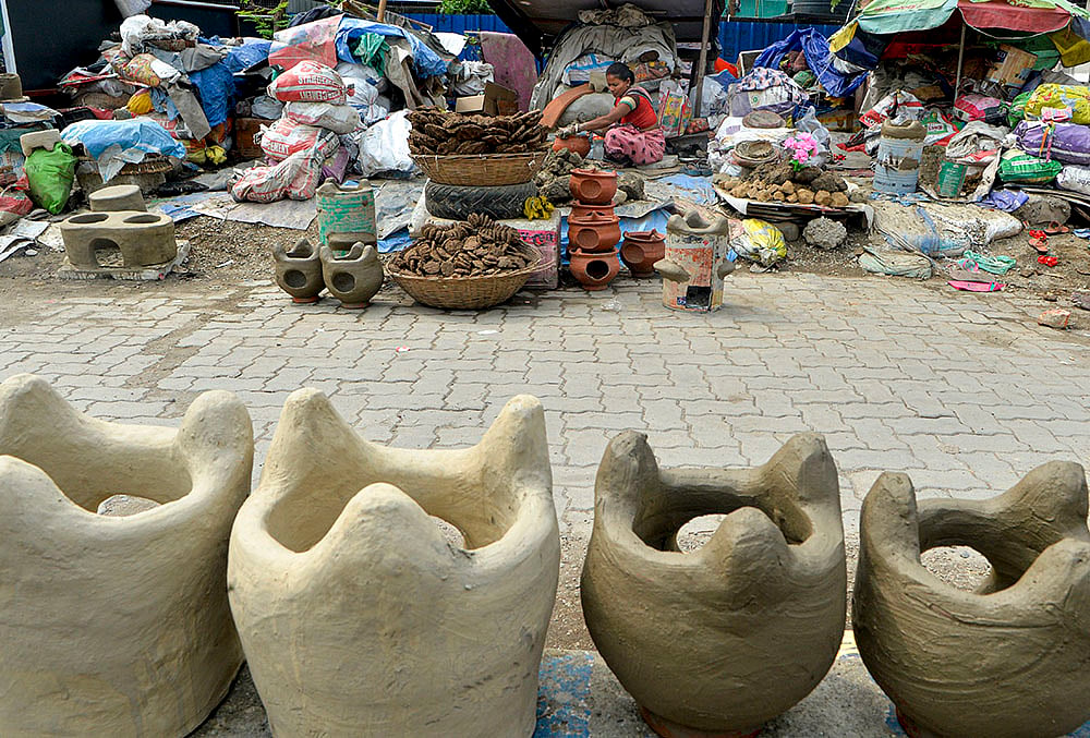 Earthen stove in WBs Siliguri
