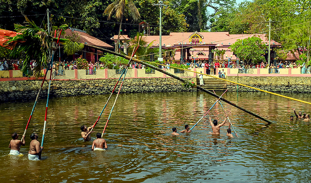 Thrikkodiyettu festival at Irumkulangara Devi Temple