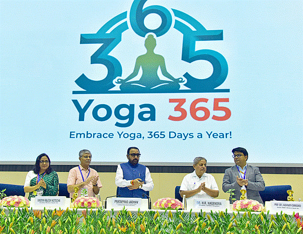 Yoga Mahotsav 2026: Ayush Ministry Unveils ‘Yoga For Air Travel’ Routine For Stress-Free Flights 