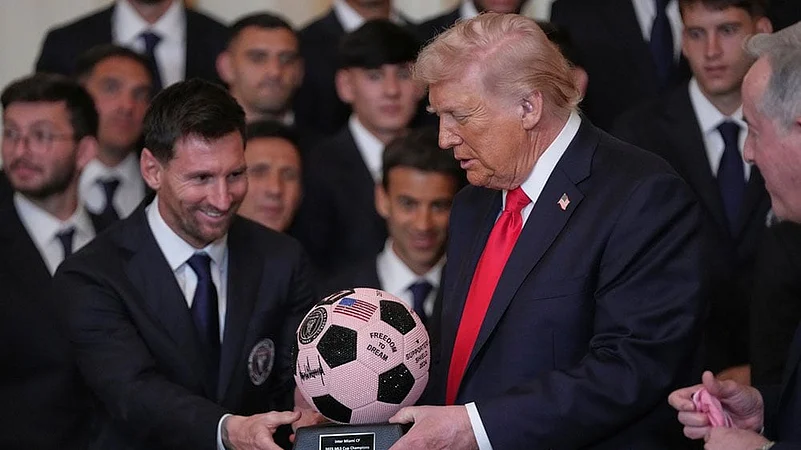 Donald trump using Lionel Messi Cristiano Ronaldo Sporting Events to validate global standing