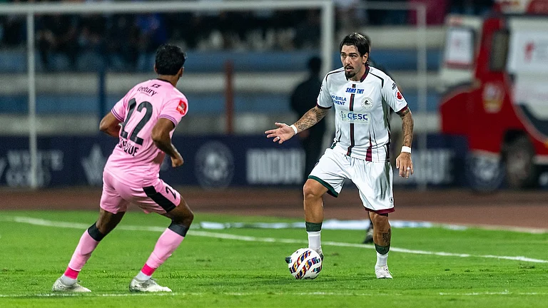 Bengaluru FC and Mohun Bagan shared the spoils on matchday 5 of the ISL at the Sree Kanteerava Stadium - AIFF