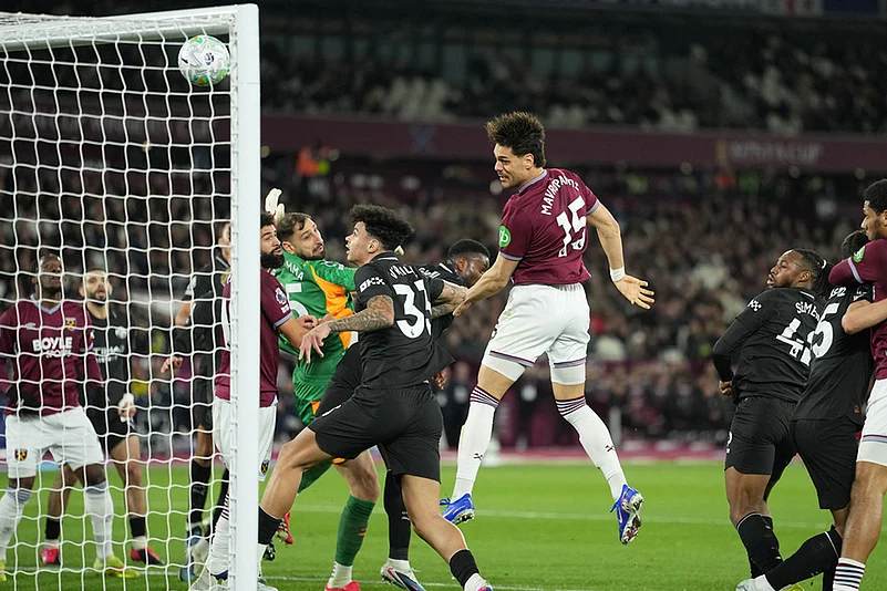 English Premier League: West Ham United vs Manchester City