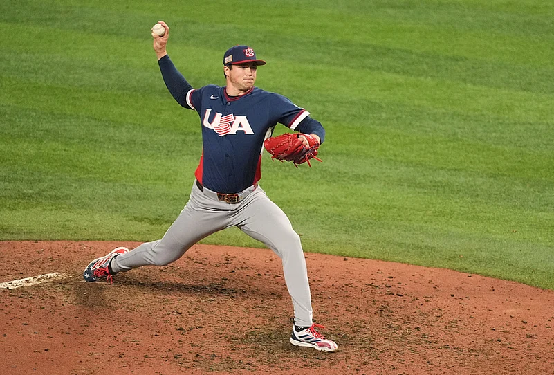 USA vs Dominican Republic World Baseball Classic 2026 semifinal game-pitcher Mason Miller