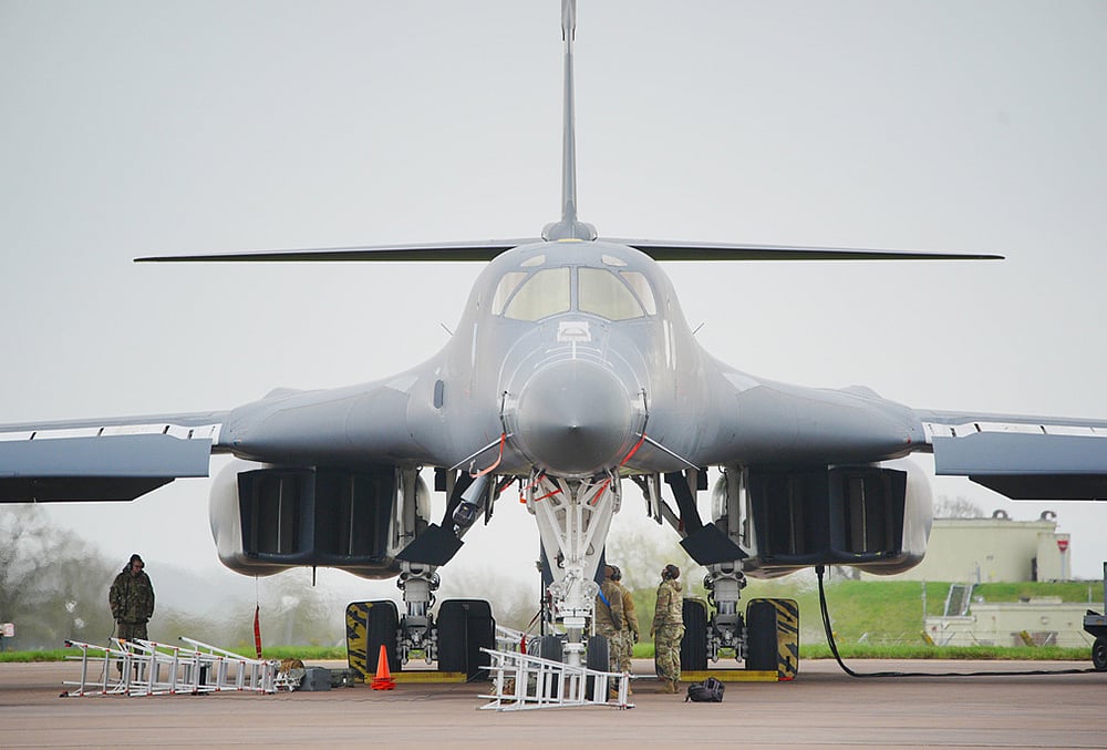 US Air Force B-1 bomber