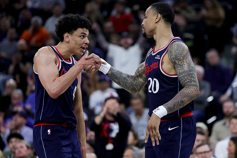 NBA 2025-26: San Antonio Spurs vs Los Angeles Clippers
