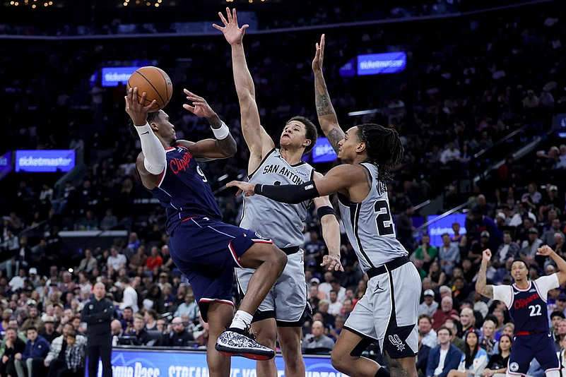 NBA Basketball: San Antonio Spurs vs Los Angeles Clippers