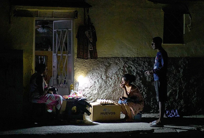 Cuba Blackout -Cuba plunged into islandwide blackout as power crisis worsens