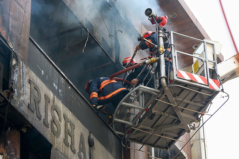 Palam: Fire in residential building 
