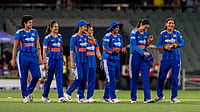 Source: IMAGO / Sports Press Photo : Players of India celebrate the win during the Womens International Series 3rd T20I game between Australia and India at Adelaide Oval in Adelaide, Australia. 
