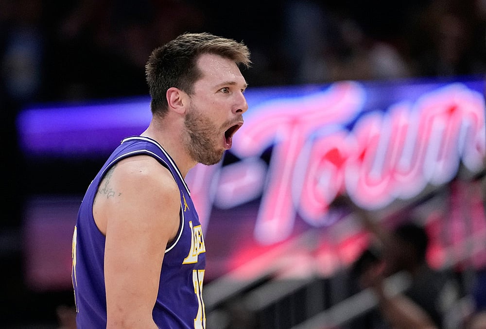Houston Rockets Vs Los Angeles Lakers NBA basketball-Luka Doncic