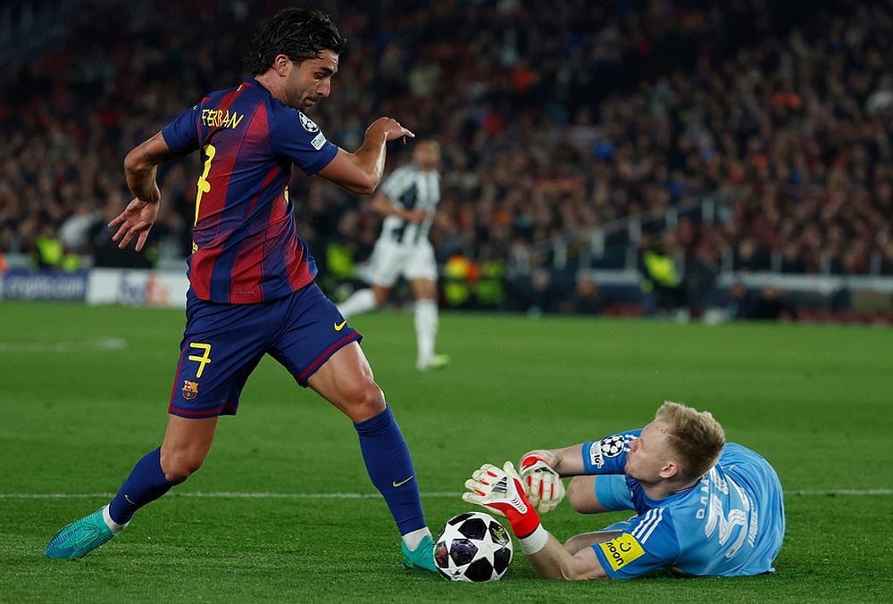 FC Barcelona VS Newcastle United FC Champions League Soccer-Aaron Ramsdale