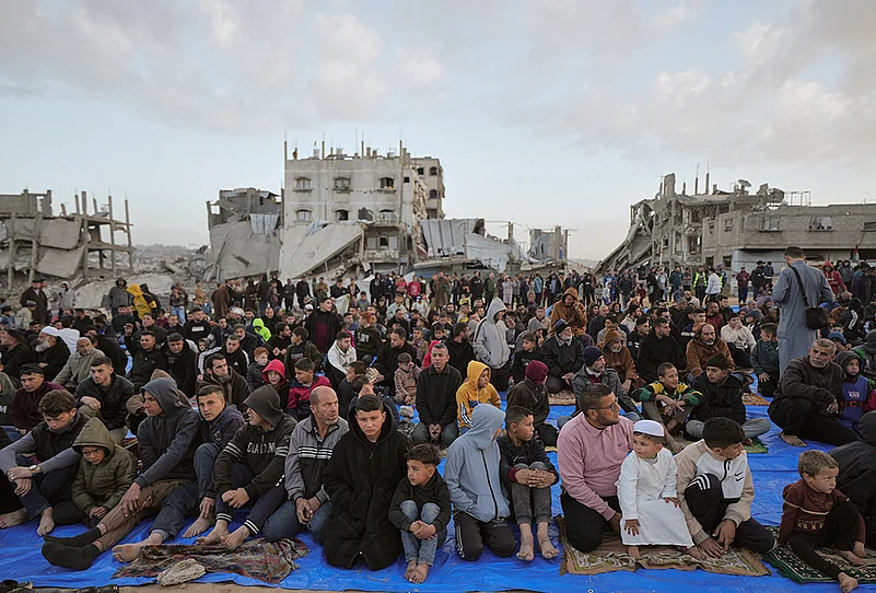 Eid al-Fitr 2026 in Gaza-Palestinian Muslims gather for Eid al-Fitr prayers