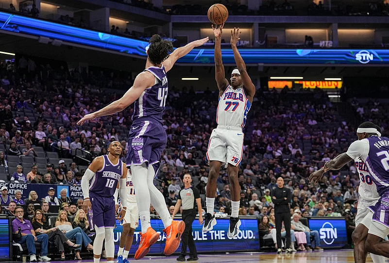 Sacramento Kings Vs Philadelphia 76ers NBA Basketball game-Vj Edgecombe