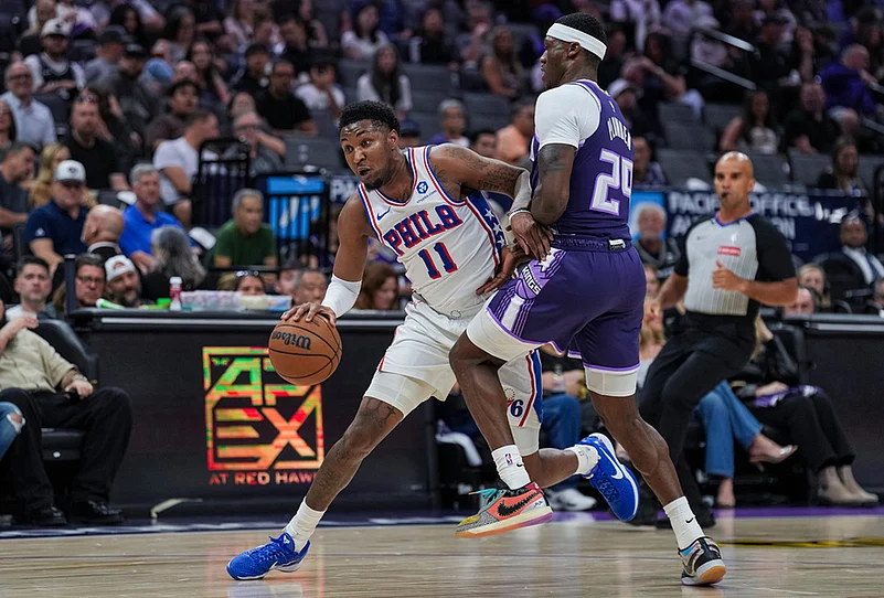 Sacramento Kings Vs Philadelphia 76ers NBA Basketball game-Justin Edwards