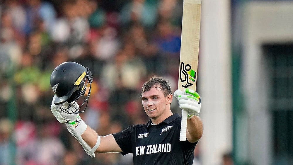 New Zealand Vs South Africa Highlights, 3rd T20I: New Zealand's Tom Latham in action. - | Photo: AP/Anjum Naveed