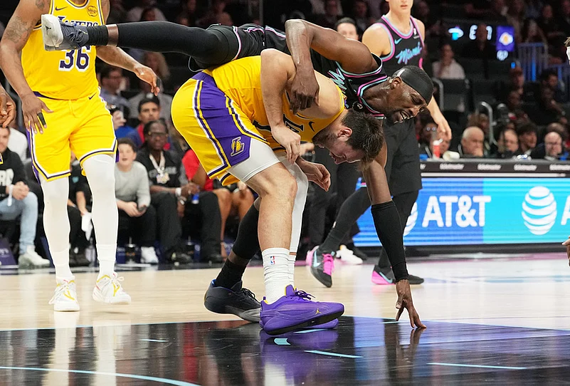 Miami Heat Vs Los Angeles Lakers NBA Basketball game-Bam Adebayo