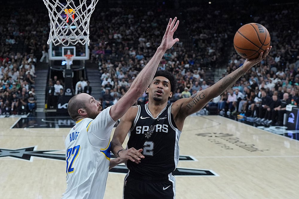 Basketball: San Antonio Spurs vs Indiana Pacers