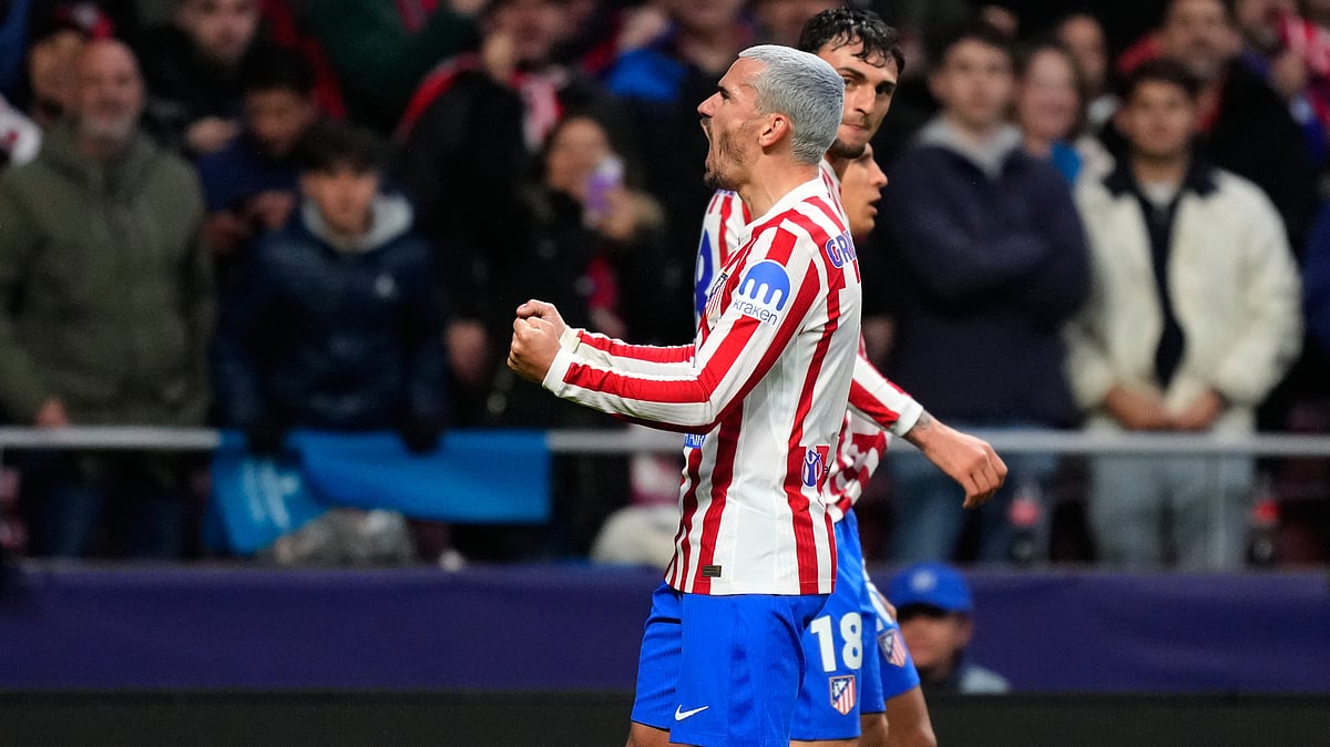 Atletico Madrid's Antoine Griezmann celebrates after scoring his side's second goal during the first leg of the Champions League round of 16 soccer match between Atletico Madrid and Tottenham in Madrid, Spain, Tuesday, March 10, 2026. - | Photo: AP/Jose Breton