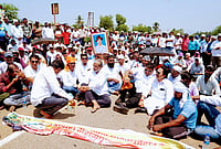 outlook : Farmers Stage Highway Sit-In in Bhopal 