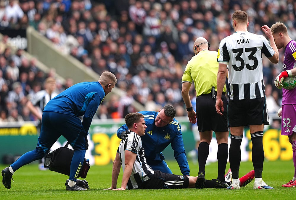 Newcastle vs Sunderland premier league soccer match-Sven Botman