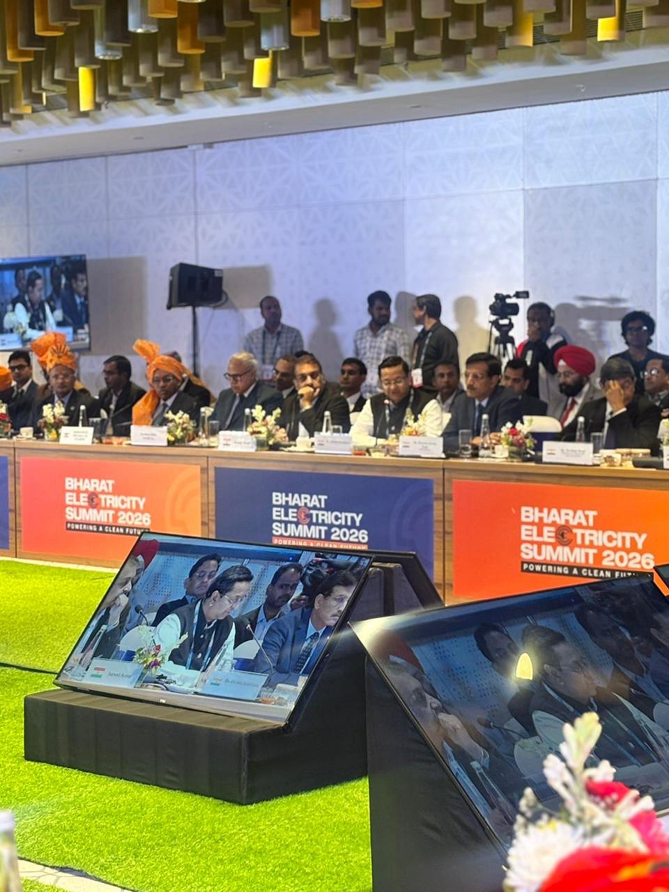 null - null