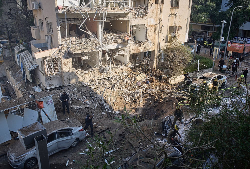 Iranian missile strike in Tel Aviv