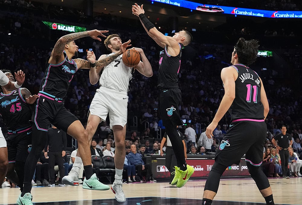 Miami Heat Vs San Antonio Spurs NBA basketball-Luke Kornet