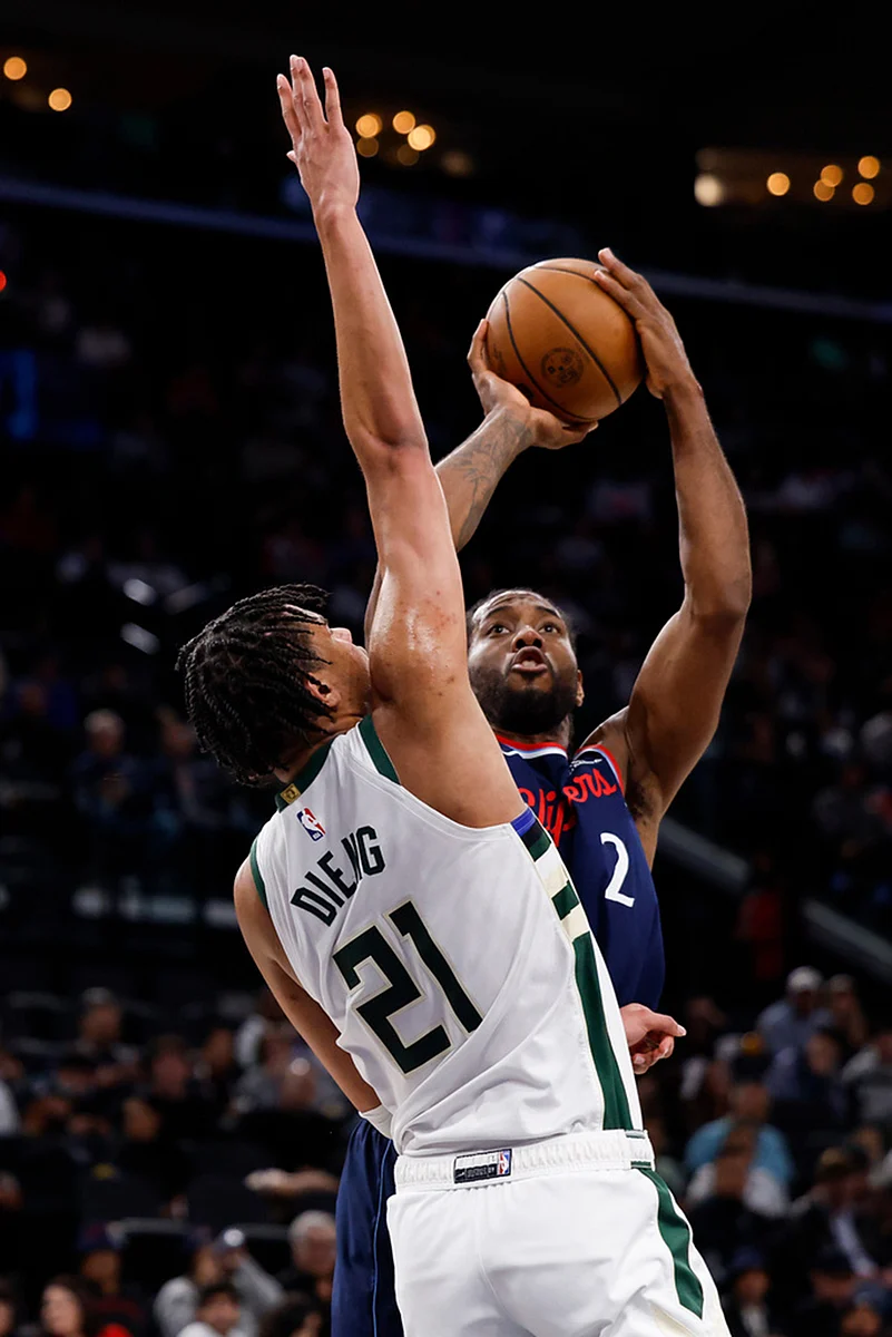 LA Clippers Vs Milwaukee Bucks NBA basketball-Kawhi Leonard