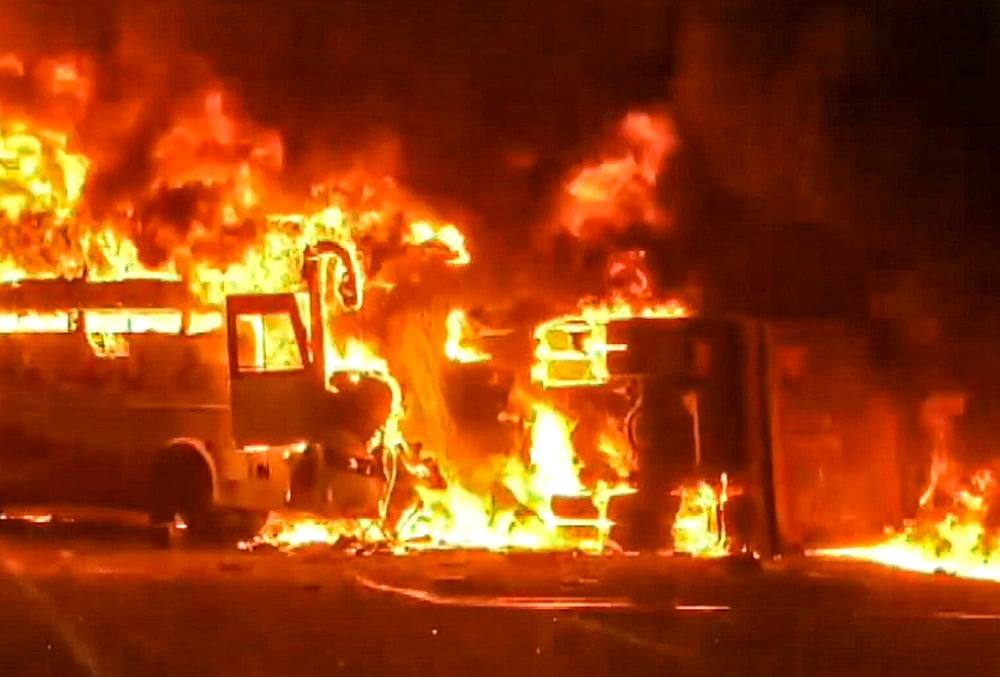 14 killed in Andhra bus fire