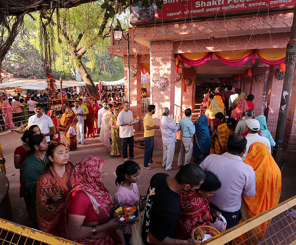 Alopi Shankari Devi Shakti Peeth Mandir in Prayagraj