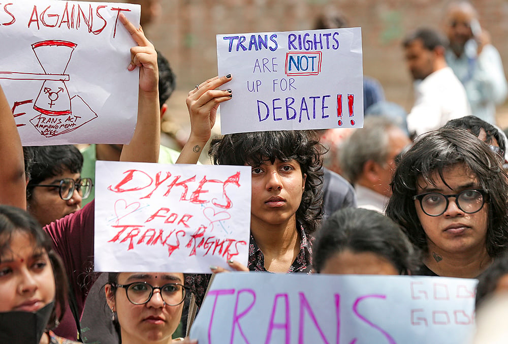 Protest against transgender bill in Delhi