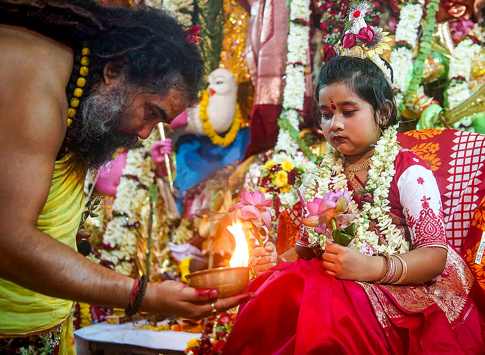 Kanya Pujan ritual in Kolkata
