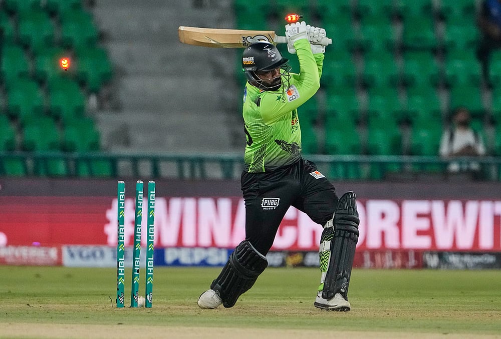 Lahore Qalandars Vs Hyderabad Kingsmen PSL 2026 photos-Asif Ali