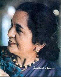 An Enduring Literary Legacy: Farewell Jeelani Bano Raza Naeem : Jeelani Bano’s name is important in the history of Urdu fiction with reference to female artists from several angles.