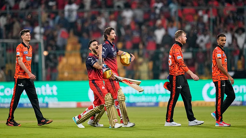 Defending Champions Begin Title Defence In Style With Kohli, Padikkal Leading Dominant 202 Chase