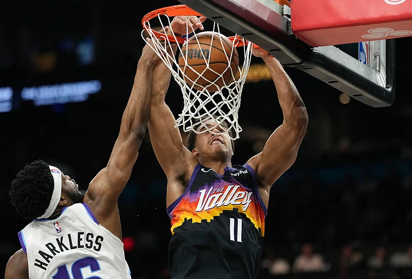 Phoenix Suns Vs Utah Jazz NBA basketball-Oso Ighodaro