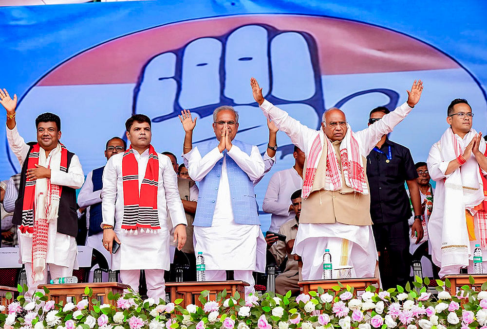 Assam polls: Mallikarjun Kharge campaigns in Naoboicha
