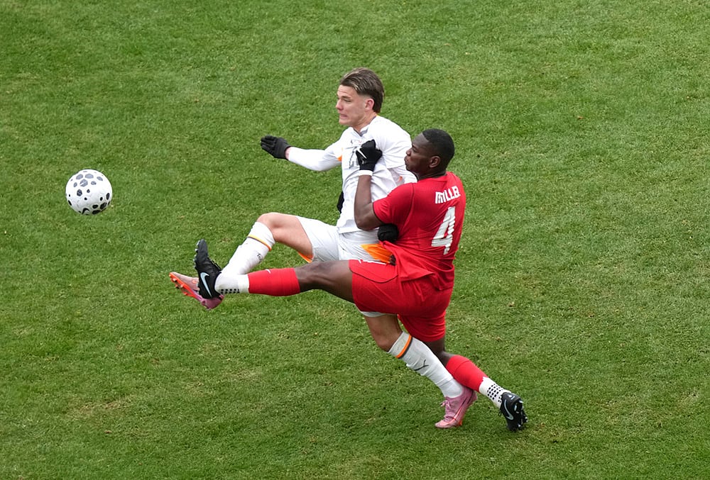 Canada vs Iceland FIFA International Friendly soccer-Kamal Miller 