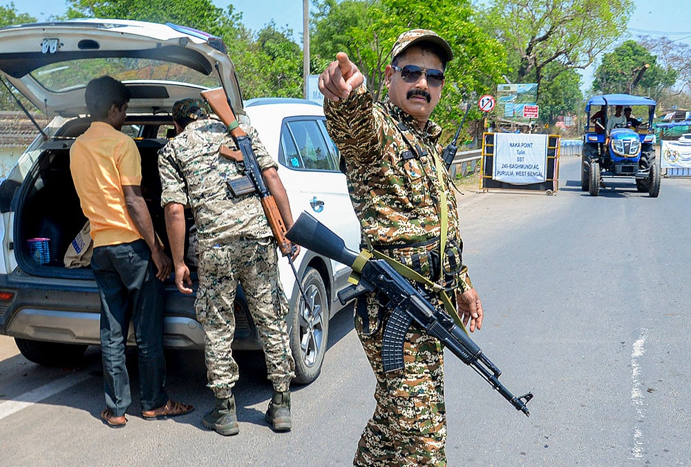 WB Polls: Security beefed up in Ranchi-Bengal border