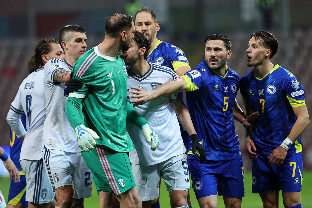 AP : Teammates separate Italy goalkeeper Gianluigi Donnarumma and Bosnia's Amar Dedic, right, during the World Cup qualifying playoff final soccer match between Bosnia and Italy in Zenica, Bosnia, Tuesday, March 31, 2026