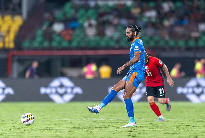 India Vs Hong Kong, AFC Asian Cup 2027 Qualifiers Indias Sandesh Jhingan passes the ball