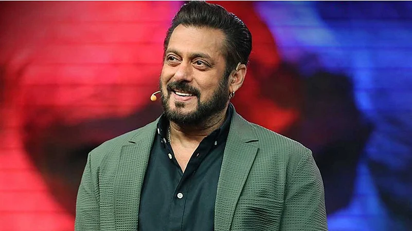Salman Khan Mobbed