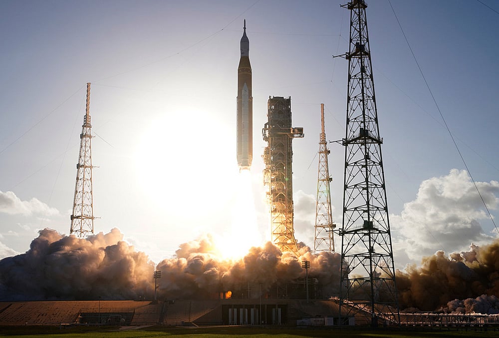 NASA Artemis Moonshot