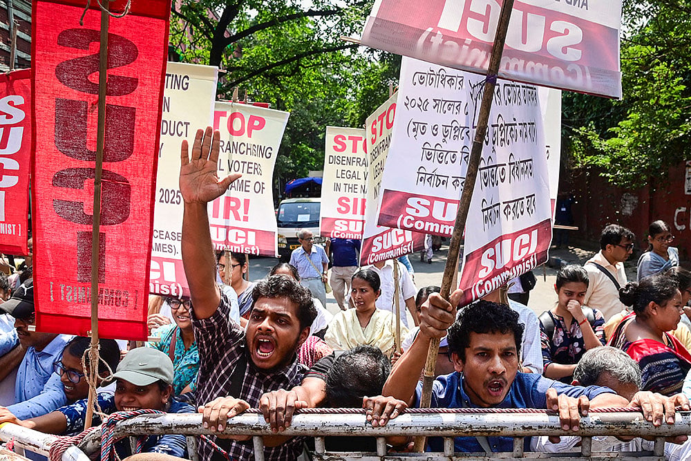 SUCI members protest against SIR