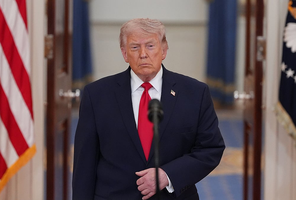 US President Donald Trump arrives to speak about the Iran war from the Cross Hall of the White House in Washington.  - | Photo: AP/Alex Brandon, Pool